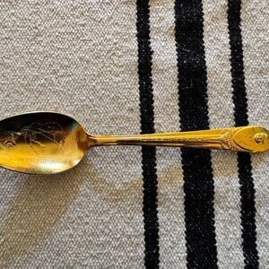 VINTAGE '89 John F. Kennedy FRIENDSHIP SOUVENIR SPOON Rogers 6"